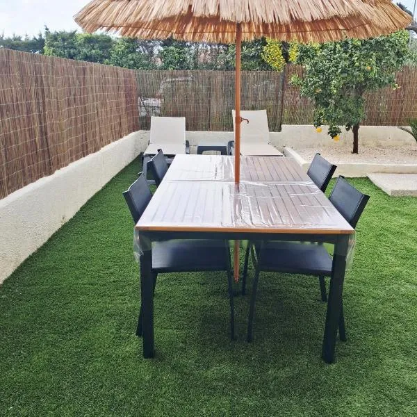 Le Jasmin T2 renovated air conditioning wifi and parking, hotel v mestu Balaruc-les-Bains