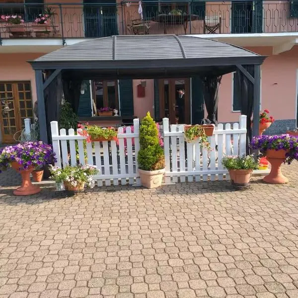 Ca' Susy, Hotel in Samone