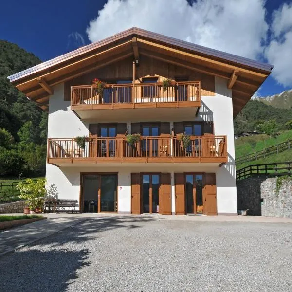 B&B Ledro AFFITTACAMERE, hotel v destinaci Mezzolago