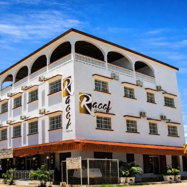 RAOOF HOTEL, hotel em Mahajanga