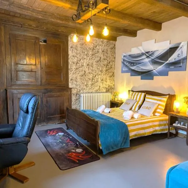 L'Antre d'Eux la pause évasion sur la route des vacances – hotel w mieście Mont-lʼÉtroit