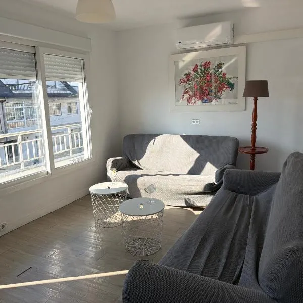 Casa VOL - piso 1 con balcón Ideal Camino Portugués, Hotel in Redondela