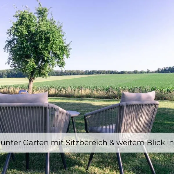 Landhaus Paco Ferienhaus für 12 Personen mit Alpakas, Sauna & Kamin, hotel en Blaufelden