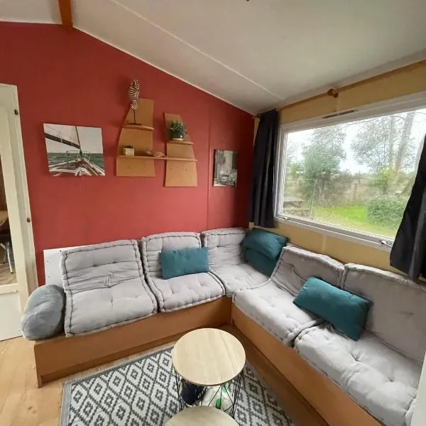 Mobile Home de 4 à 6 personne à 5 min de la plage, hotel in Châtelaillon-Plage