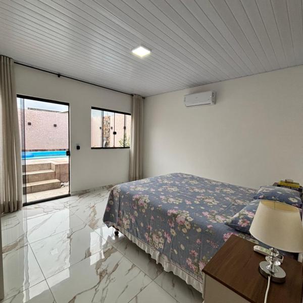 Casa com piscina a 370 metros do mar - Foto 2