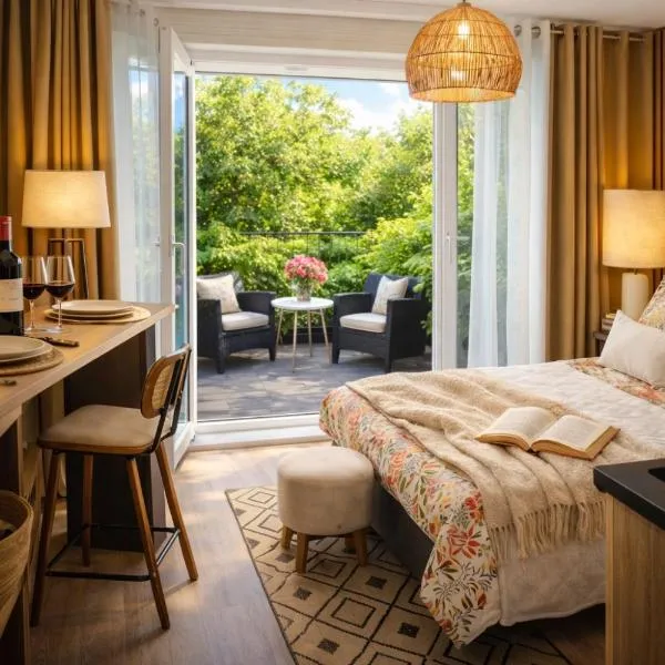 Petit Cocon des Rives Proche Stanislas-terrasse & parking gratuit, hotel em Nancy