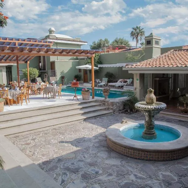 Hacienda del Lago Boutique Hotel、アヒヒクのホテル