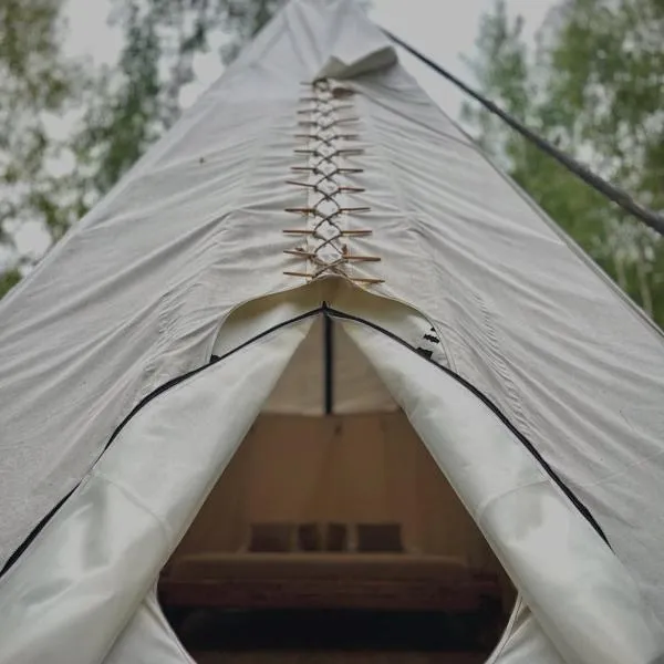 Bonair Tipi Village I Glamping, hotel v destinaci Călăţele