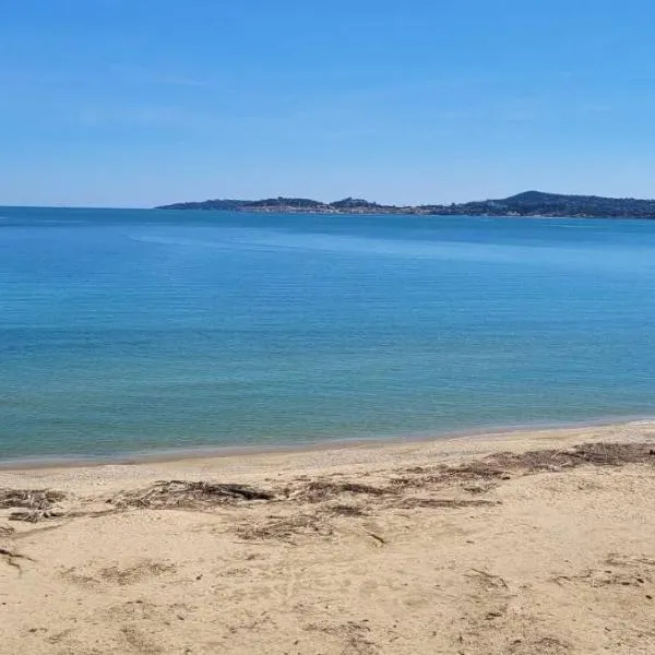 Port-Grimaud - La Maisonnette - sur plage et front de mer, hotel i Grimaud