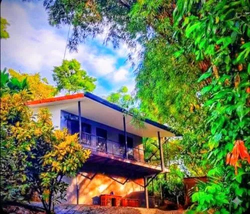 Casa Emma Quepos, hotel din Quepos