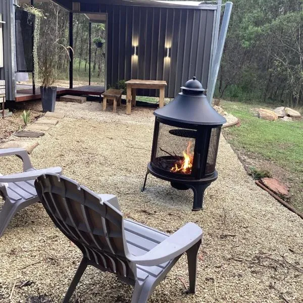 Tahiti Terrace private bush Retreat, hotell i Tiaro