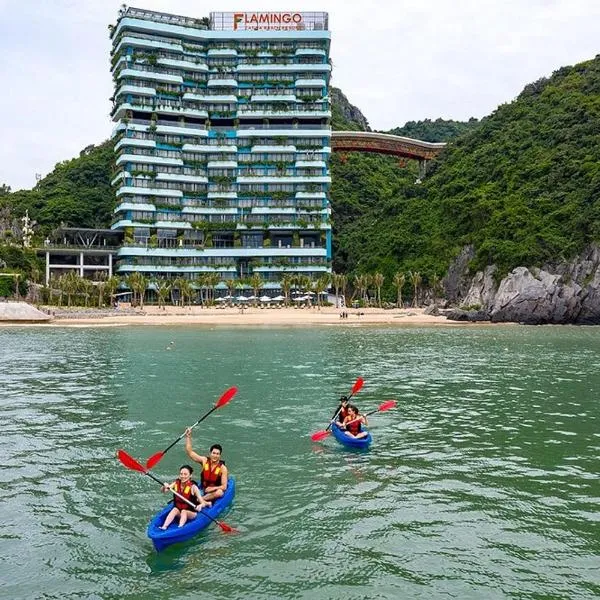 Căn hộ khách sạn Flamingo H2-303 by Nga, hotel in Cat Ba