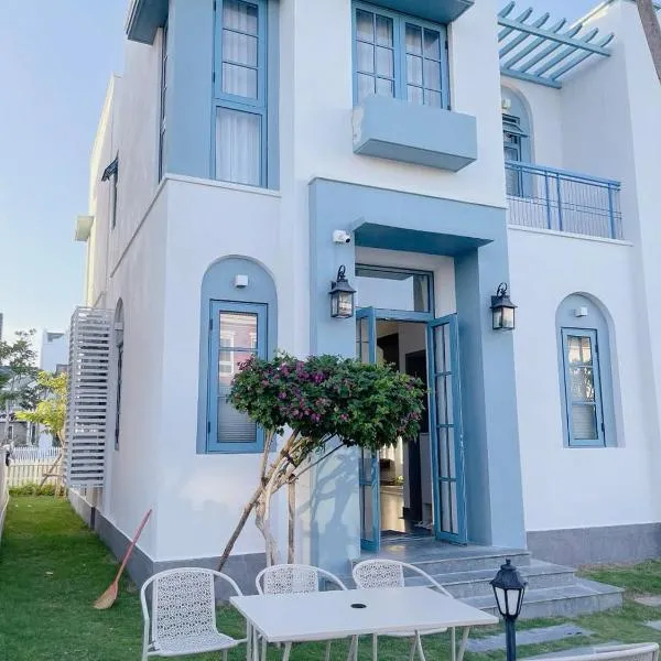 Phoenix House - NovaWorld Luxury Apartment, hotel in Bình Tú