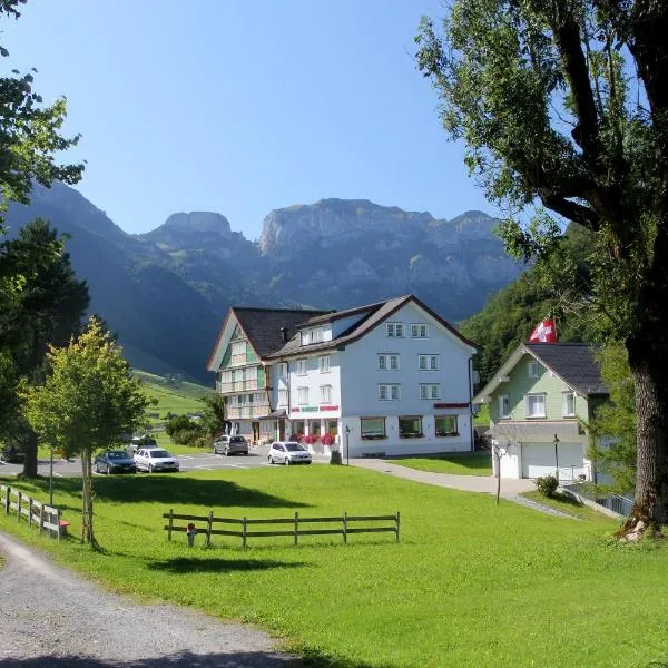 Hotel Alpenblick, hotel en Sax