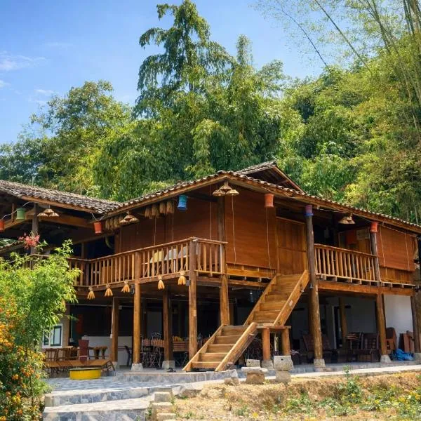 Homestay Nàng Lèng, khách sạn ở Hà Giang