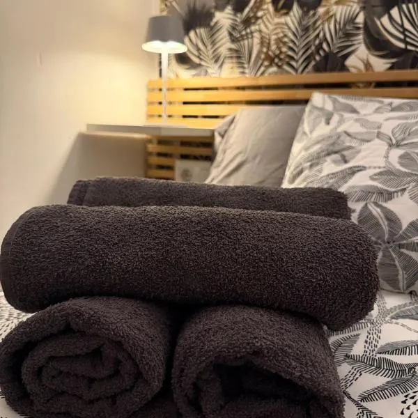 Apartamento SALITRE BEACH by M&PFanals , Lloret de Mar, hotel a Lloret de Mar