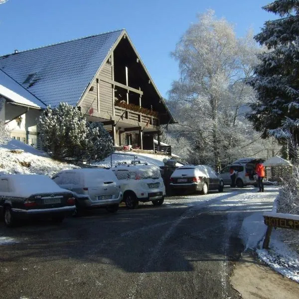 Hotel Panorama, khách sạn ở Cavalese