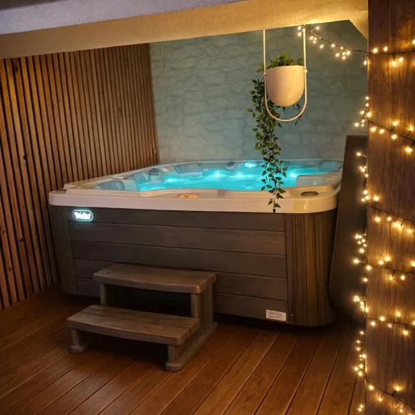 La Longère du Menuisier : Spa-Châteaux-Beauval, hotel em Romorantin-Lanthenay