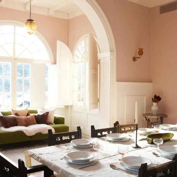 La Torre Guesthouse, хотел в Borredá