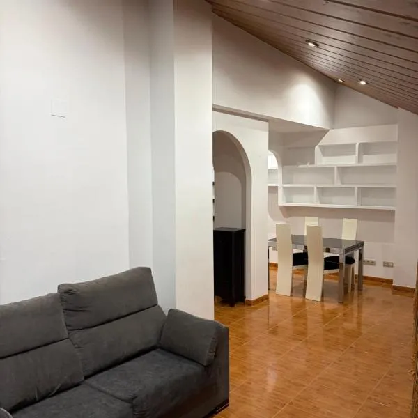 Ático centro Benicasim、ベニカシムのホテル
