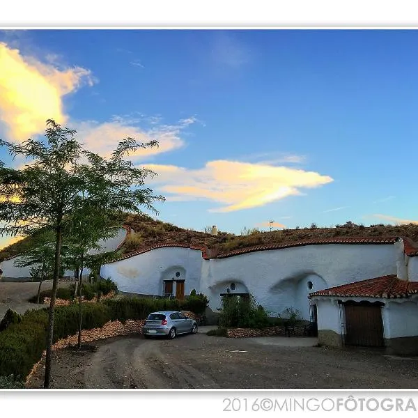 Cuevas Del Zenete, hotel in Alcudia de Guadix