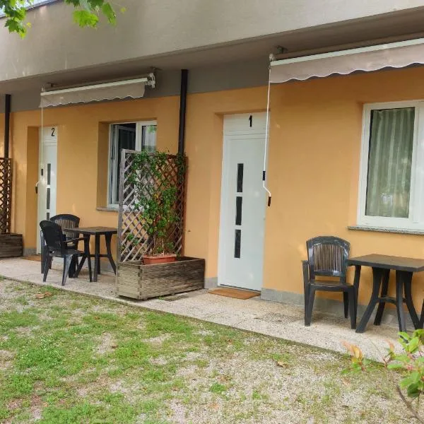 Camping Continental – hotel w mieście Mandello del Lario