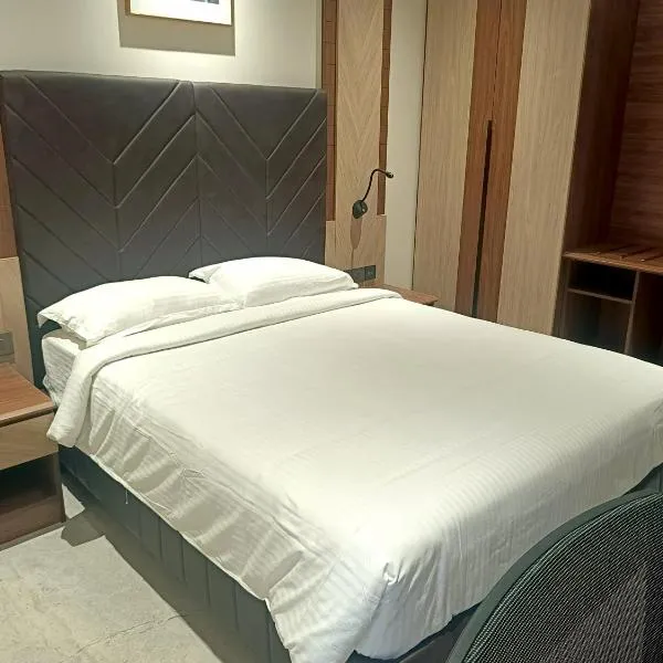 Crystal Residency - Panjappur Trichy, Hotel in Pūngudi