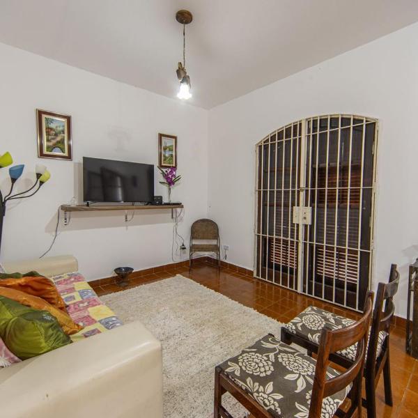 Casa com Churrasqueira a 500m da Praia de Solemar