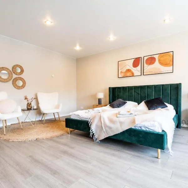 Design Apartment zentral für 6 in Andernach: Ausblick, WiFi, Küche、アンダーナッハのホテル