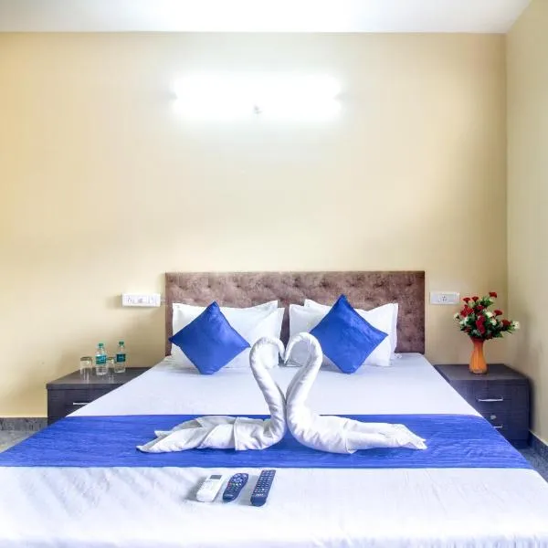 Sky Blue Candolim, hotell sihtkohas Aguada