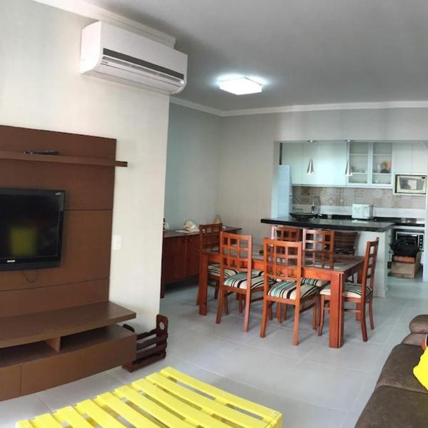 Apartamento Acolhedor, 3 dormitorios Praia Enseada Guarujá