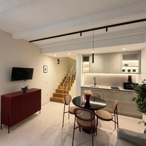 Fourteensuitetropea, готель у місті Тропеа