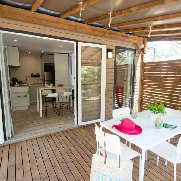 Camping International d'Aups, hotel i Aups