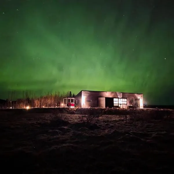 Austurey - Lakefront Villa, hotel in Laugarvatn