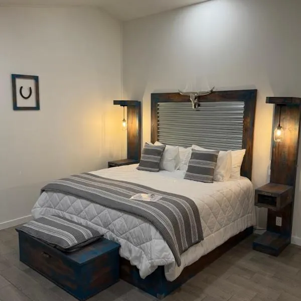 Blue Cow Guest Farm, Hotel in Cornville