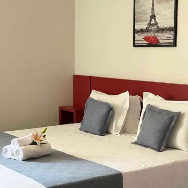 PARIS HOTEL