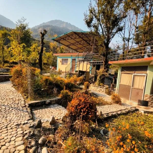 Peace Forest Retreat, hotel i Gopeshwar