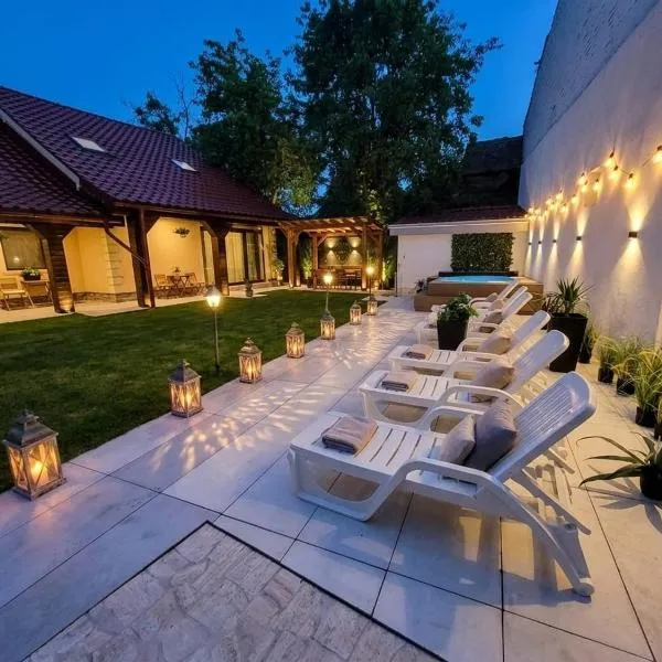 Villa DeaDorata – hotel w mieście Oradea