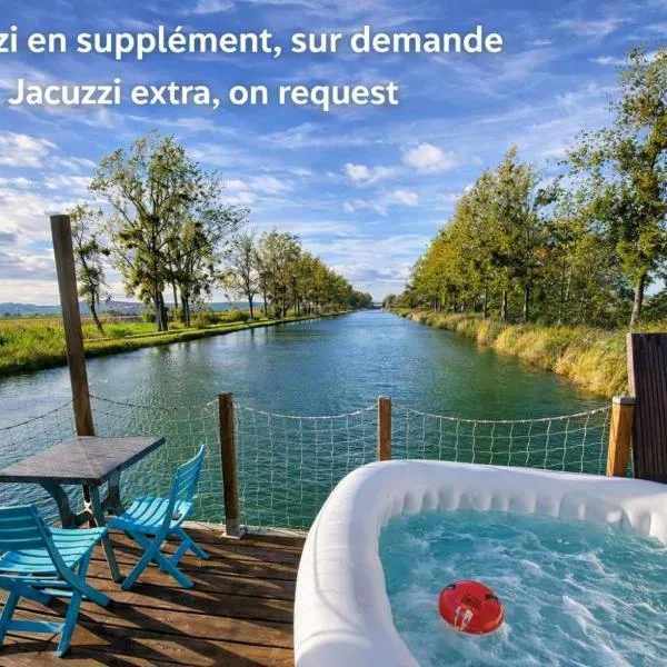 Cottage flottant nature, Jacuzzi Privé en supplément près de Dijon, hotel in Ouges