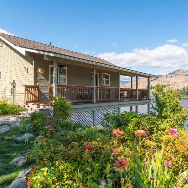 Wapato Lake Waterfront Retreat, hotell i Manson