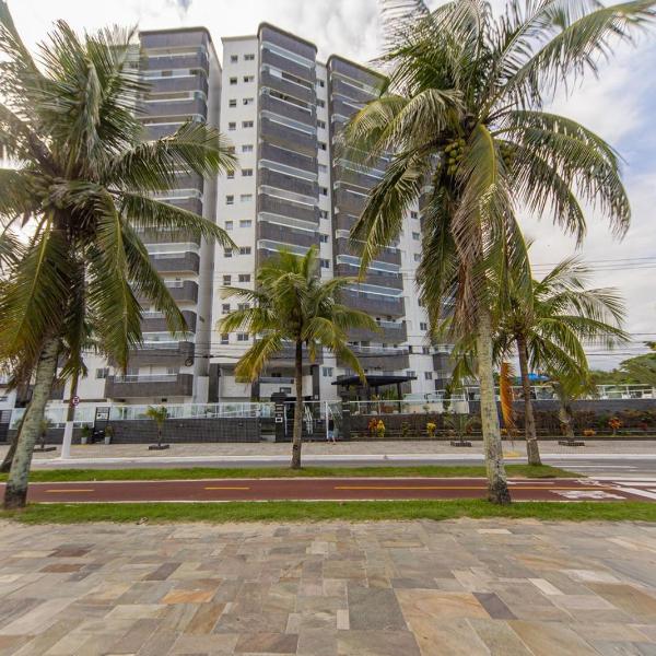 Apartamento Beira Mar com Varanda e Churrasqueira