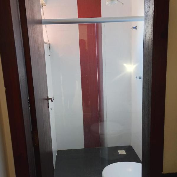Apartamento Confortável Perto da Praia de Taperapuã - Foto 3