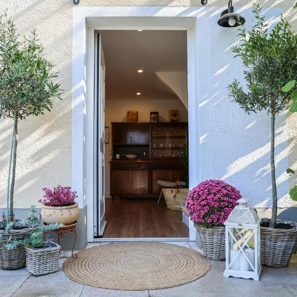 Second Home، فندق في Birlenbach