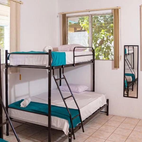 Home Getaway, hotel i Flores