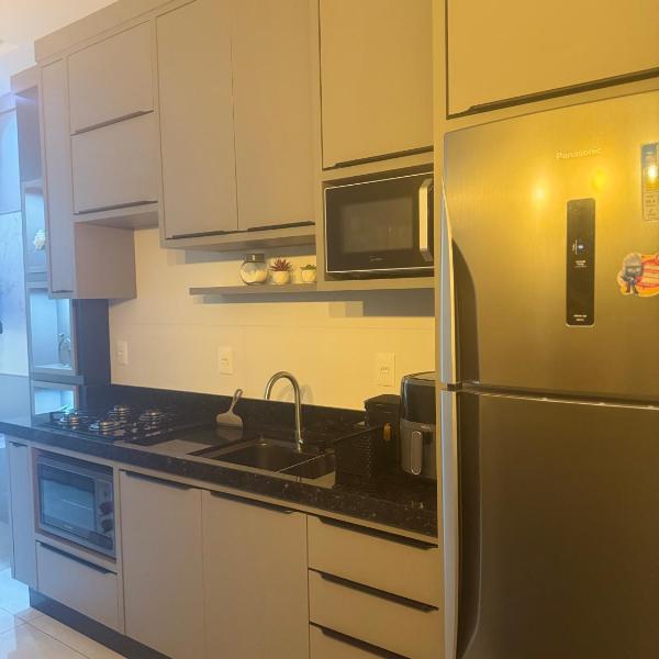 Apartamento completo novo, praia de Bombas com piscina aquecida - Foto 5