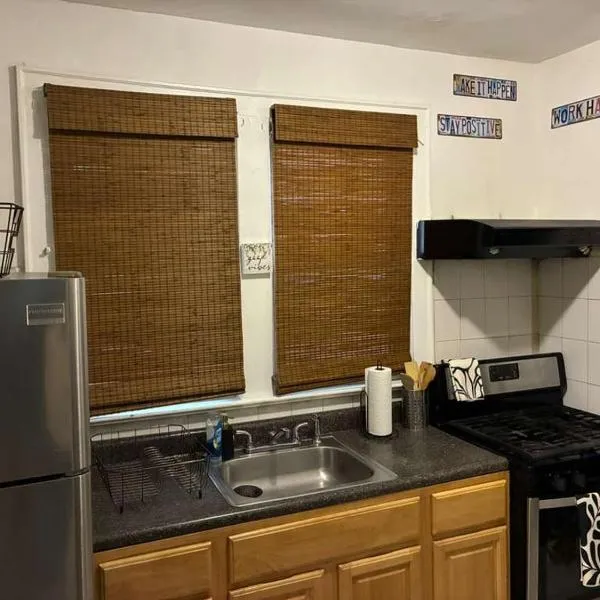 Charming 2-bedroom apartment with Washer and Dryer in Jersey City、ジャージー・シティーのホテル