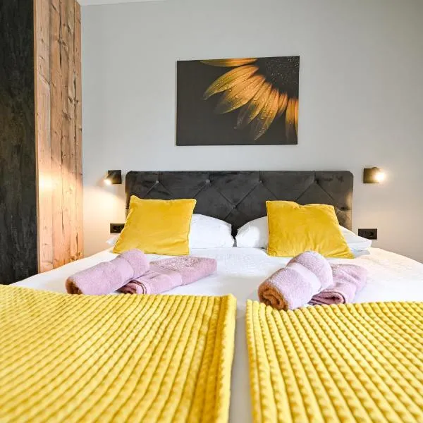 Solemar Luxury Rooms - City Center Zadar, Free Parking, hotel in Zadar