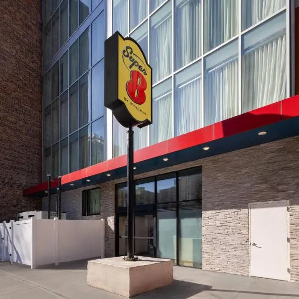 Super 8 by Wyndham Bronx Near Stadium, Hotel in Bronx
