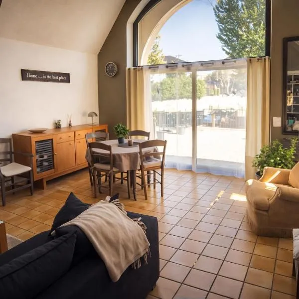 Figeac में, होटल Maison 2 chambres avec parking et jardin 4 pers Figeac