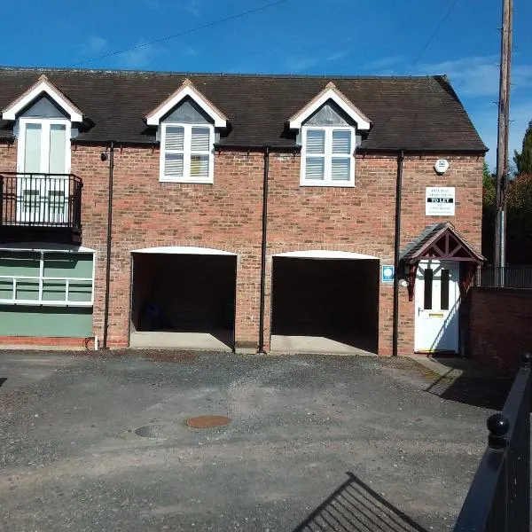 Coach House Apartment 3 Barratts Court, hotel a Broseley